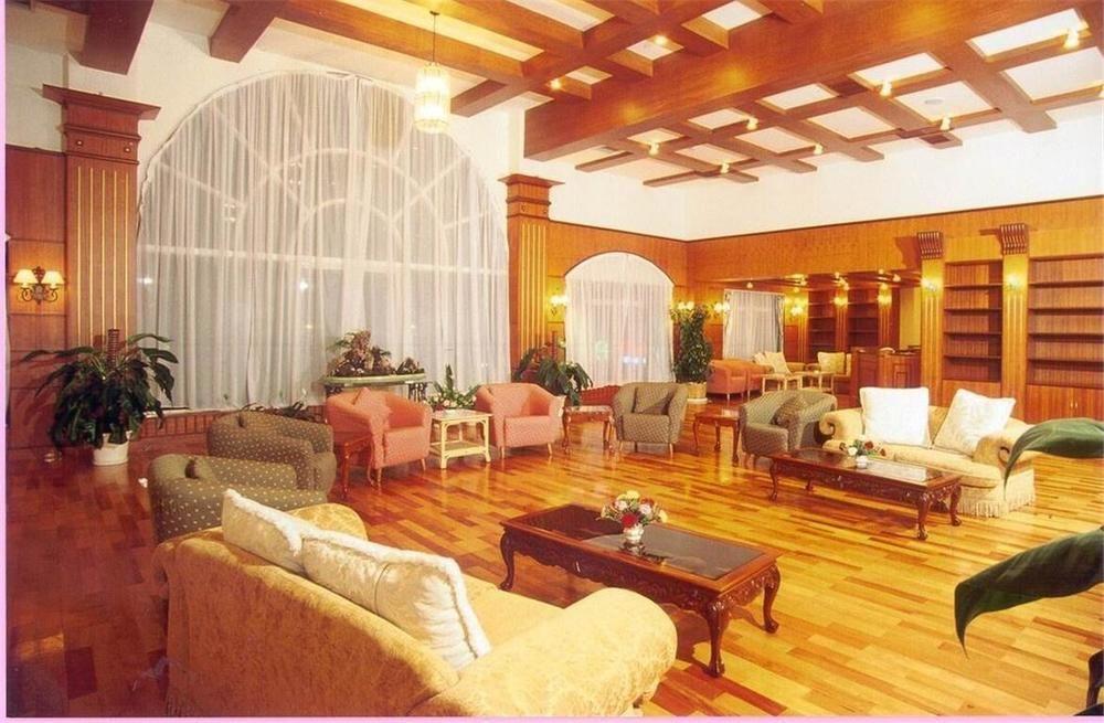 Yunnan Dianchi Garden Resort Hotel & Spa 昆明 エクステリア 写真