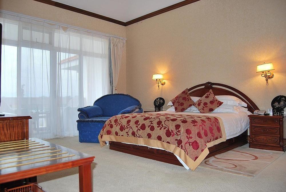 Yunnan Dianchi Garden Resort Hotel & Spa 昆明 エクステリア 写真