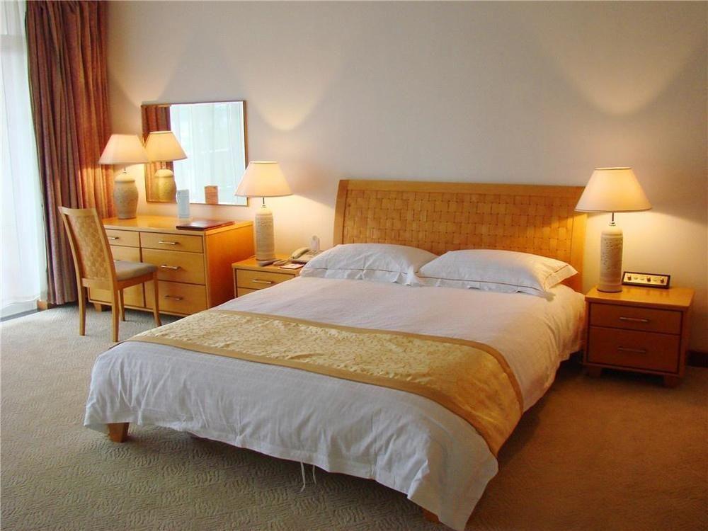 Yunnan Dianchi Garden Resort Hotel & Spa 昆明 エクステリア 写真