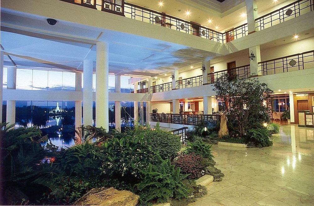 Yunnan Dianchi Garden Resort Hotel & Spa 昆明 エクステリア 写真