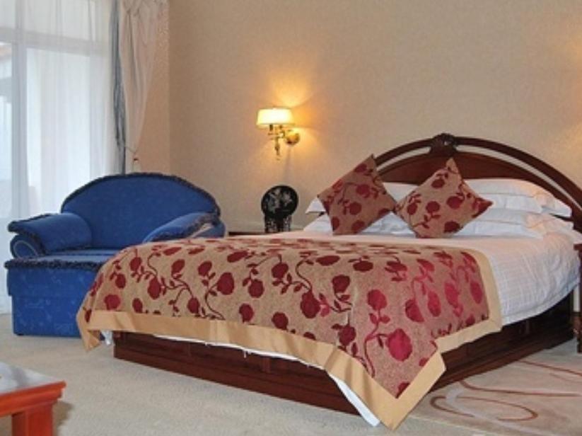 Yunnan Dianchi Garden Resort Hotel & Spa 昆明 エクステリア 写真