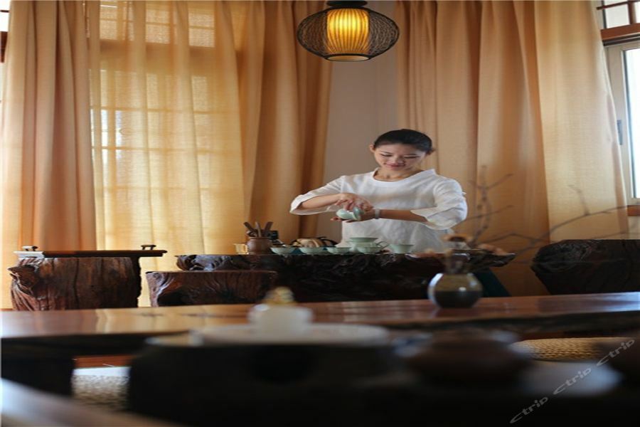 Yunnan Dianchi Garden Resort Hotel & Spa 昆明 エクステリア 写真